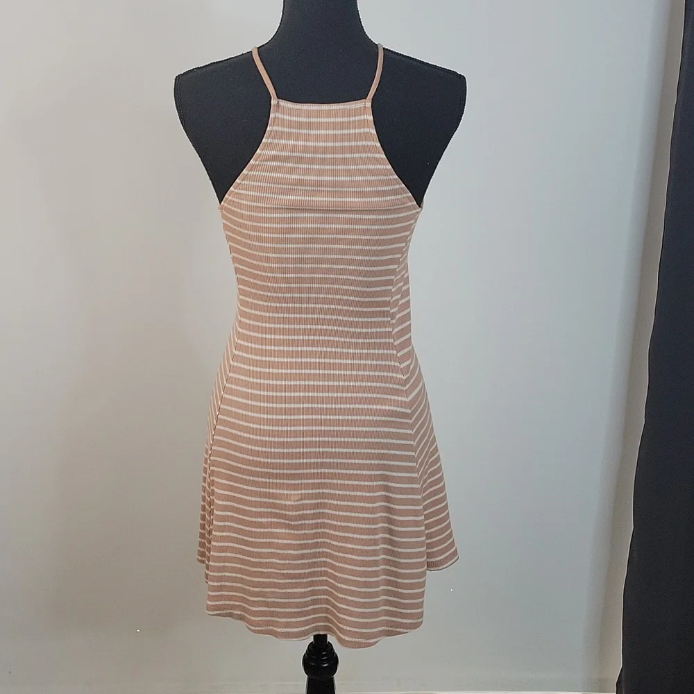 Forever21 pink striped dress small - Picture 4 of 5